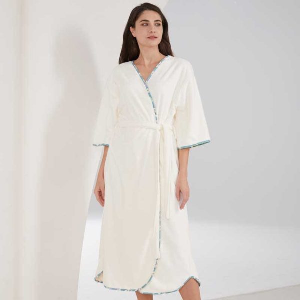 روب أنيق - اوف وايت